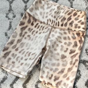 Skatie Cece Bike Shorts. Ombré Leopard.